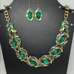 Elegant Green and Gold Jewelry Set 2E